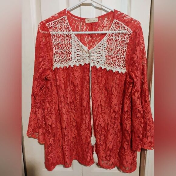 Front of Closet Plus 3x Red Lace Peasant Blouse with White Lace & Cord Detail - Picture 1 of 9